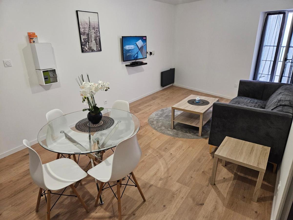 Апартаменти T2 Chaleureux, Calme Et Entierement Renove. Безьє Екстер'єр фото