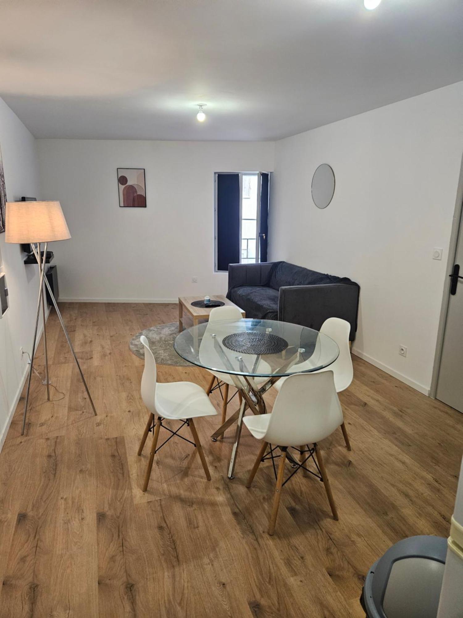 Апартаменти T2 Chaleureux, Calme Et Entierement Renove. Безьє Екстер'єр фото