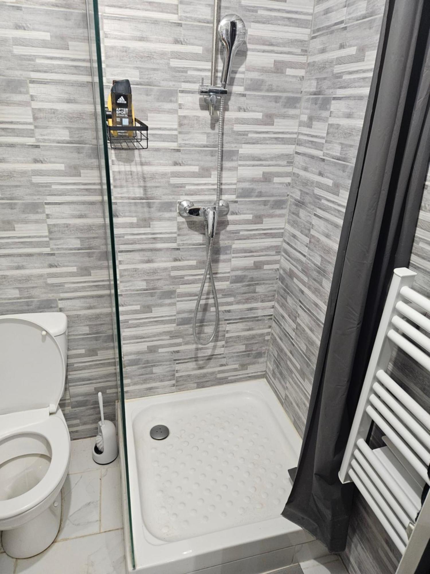 Апартаменти T2 Chaleureux, Calme Et Entierement Renove. Безьє Екстер'єр фото
